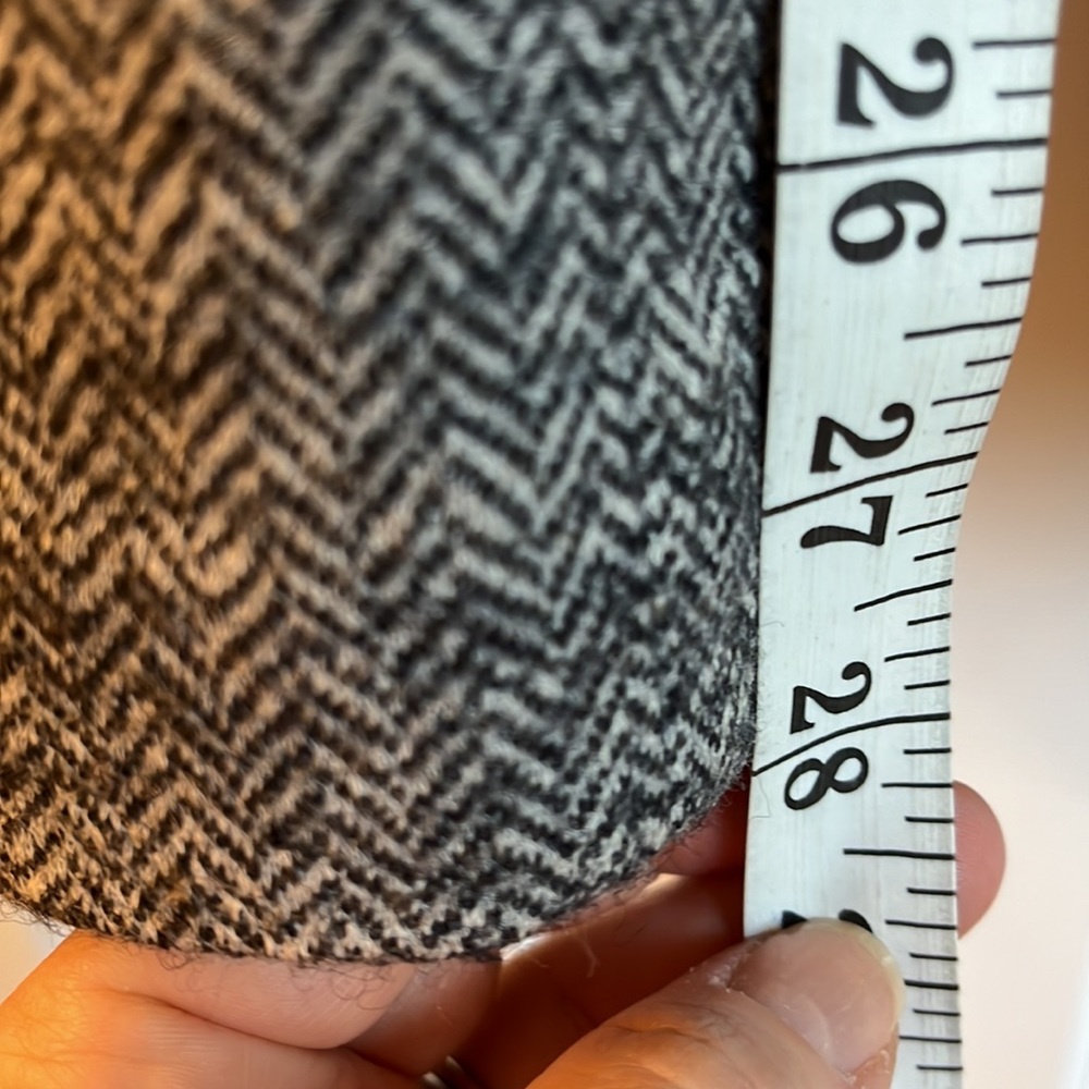 Gorgeous, Gray And White Patterned Loft Pants - image 7